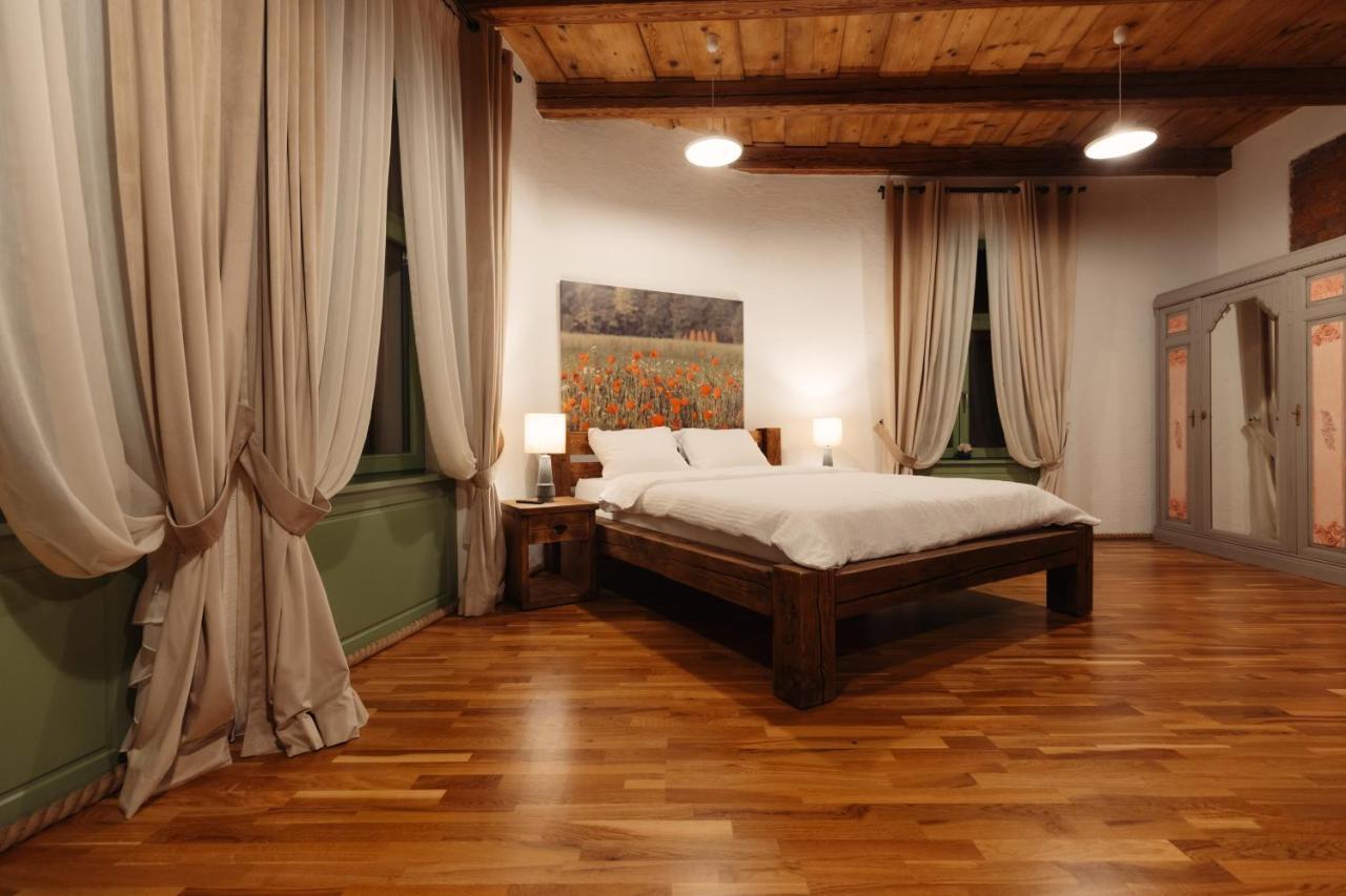 Casa 1901 Aparthotel Baia Mare Exteriör bild