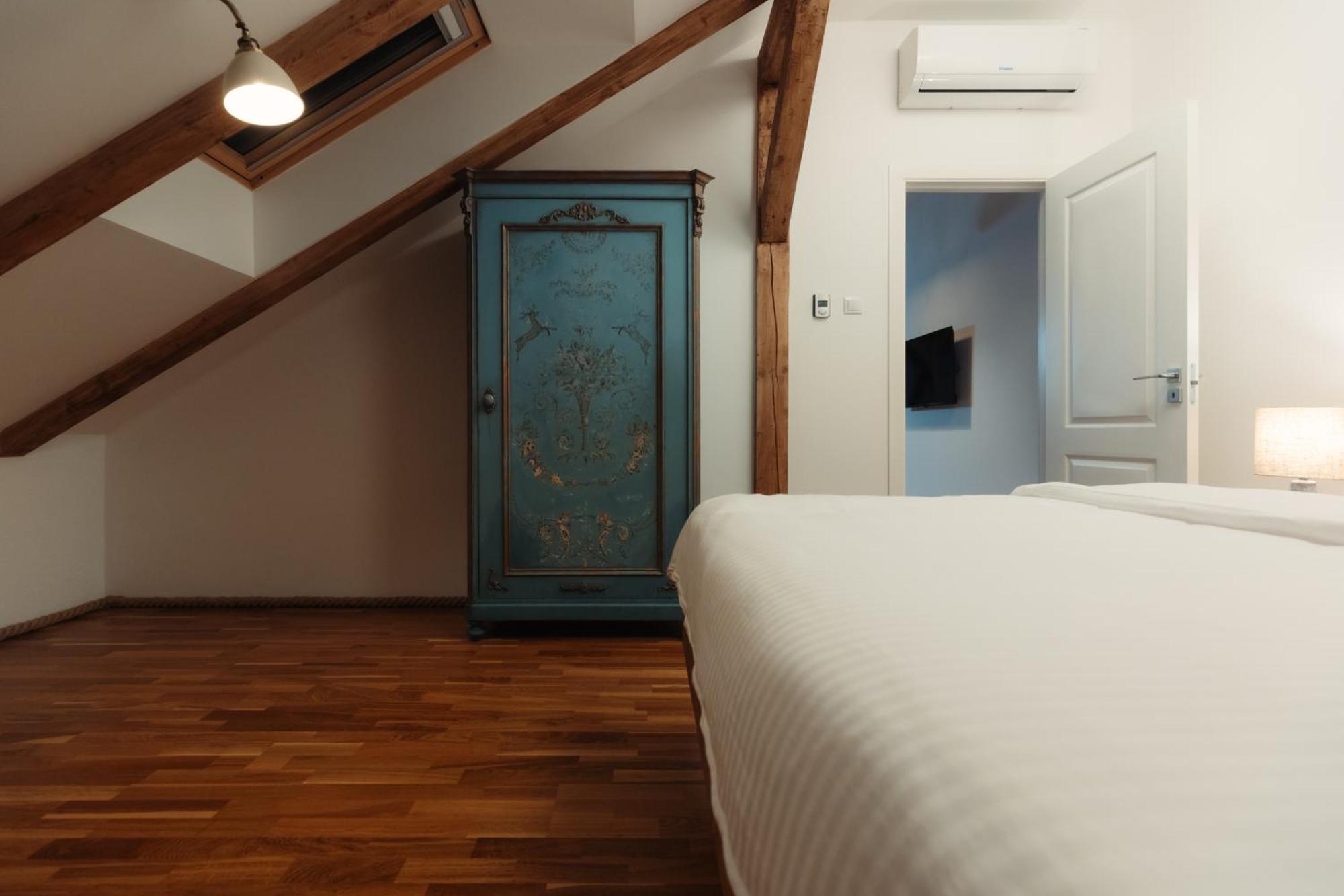Casa 1901 Aparthotel Baia Mare Exteriör bild