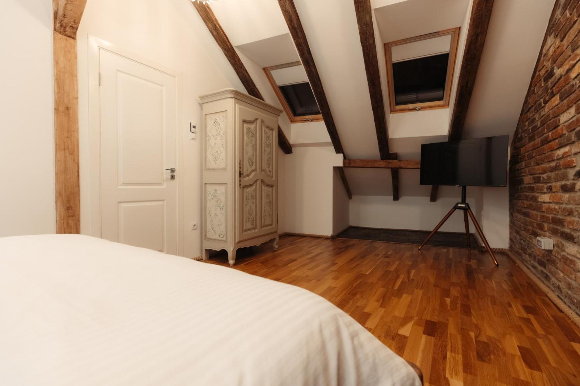 Casa 1901 Aparthotel Baia Mare Exteriör bild
