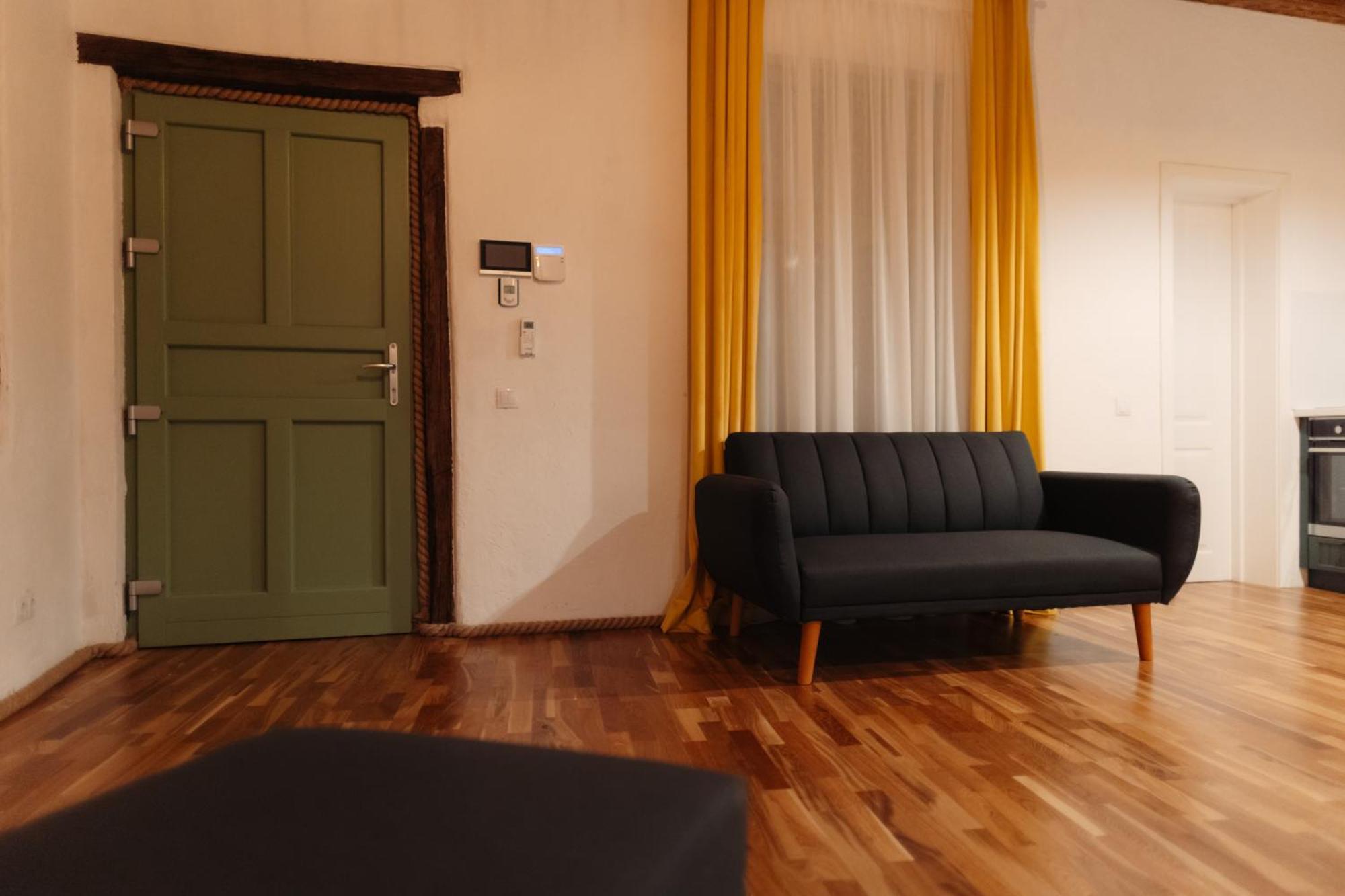Casa 1901 Aparthotel Baia Mare Exteriör bild
